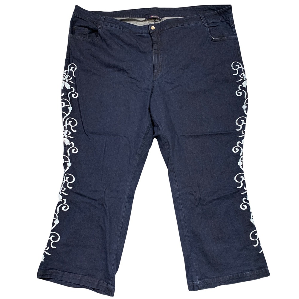 Denim 24/7 Women's Jeans Size 32W Blue Floral Embroidered Plus Size Cropped